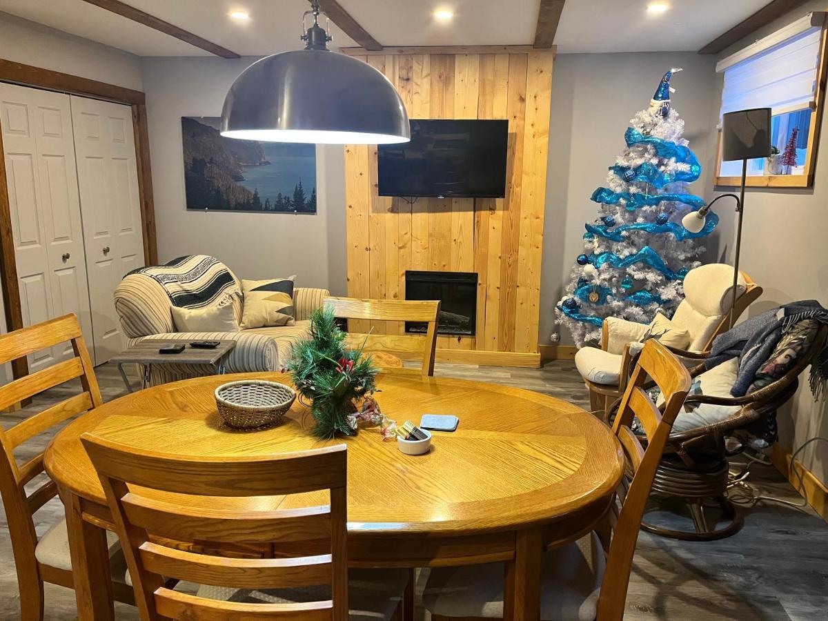 Appartement Mont Edouard, Hebergement Paisible A La Montagne LʼAnse-Saint-Jean Εξωτερικό φωτογραφία